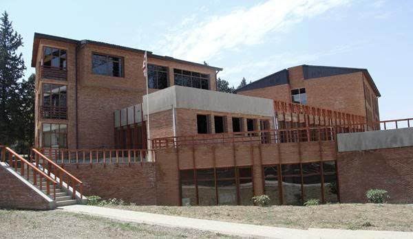 Новая школа в Сигнагcком муниципалитете, в село Джугаани 