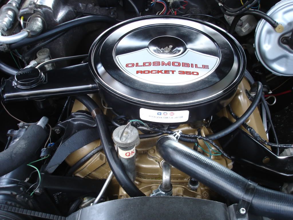 oldsmobile gold engine paint...