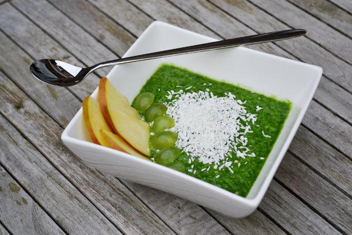 Grüner Detox Frühstückssmoothie